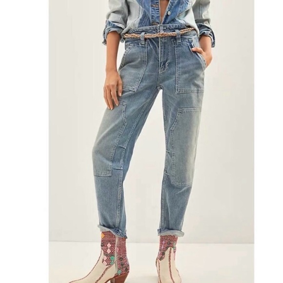 PILCRO ANTHROPOLOGIE Jeans Women’s Size 32 Light Acid Wash The Wanderer Relaxed - Picture 3 of 14